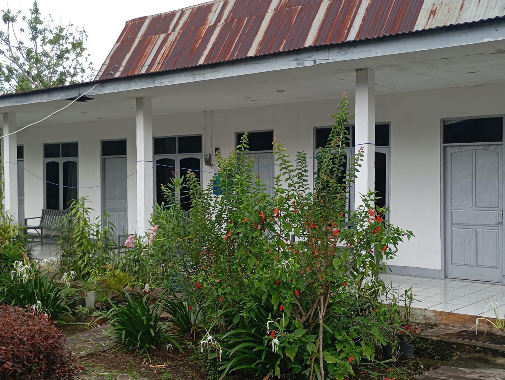 Hidayah Homestay Vulkan Vulkan Kelimutu Exterior foto